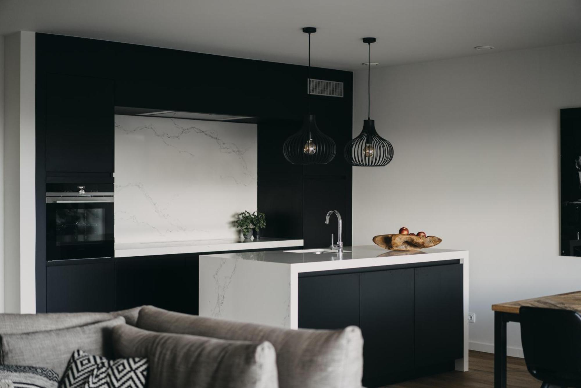 Huswell - The Tide - Stylish Seaview For 4 - Prime Location & Private Parking Appartement